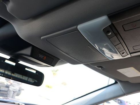 Used 2023 Nissan Rogue SV image 25