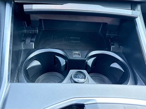 Used 2025 BMW 230i Coupe w/ Convenience Package image 30