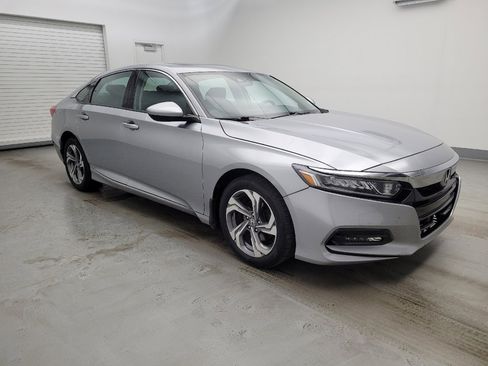 Used 2020 Honda Accord EX image 11