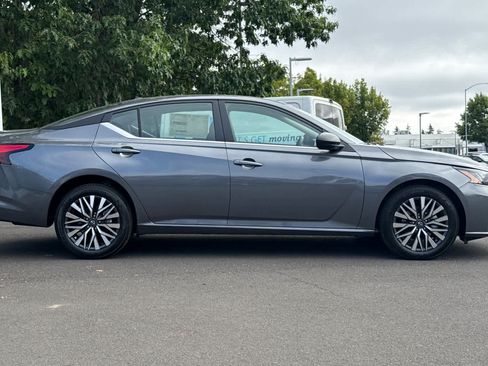 New 2026 Nissan Altima 2.5 SV AWD/4WD image 8