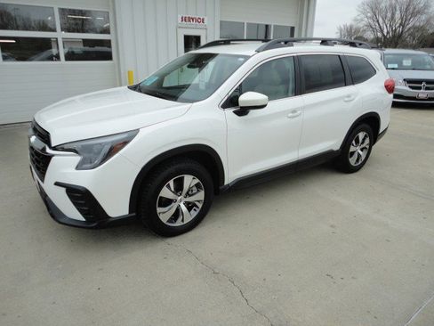 Used 2025 Subaru Ascent Premium image 25