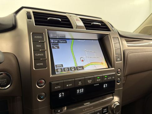 Used 2015 Lexus GX 460 w/ Premium Package AWD/4WD image 22