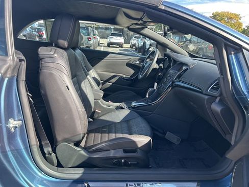 Used 2016 Buick Cascada Premium image 22