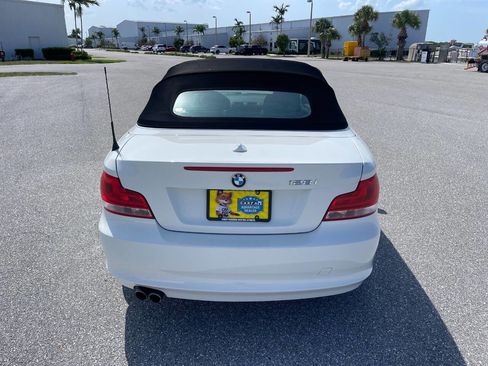Used 2013 BMW 128i Convertible image 9