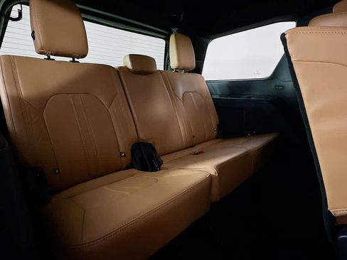 Certified 2023 Ford Expedition Platinum image 33