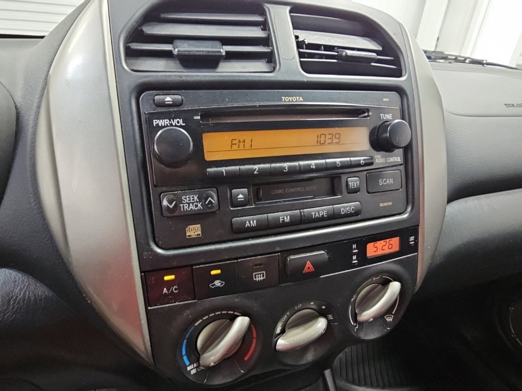Used 2005 Toyota RAV4 2WD w/ "L" Pkg image 15