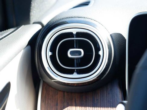 Used 2026 Mercedes-Benz GLC 300 GLC 300 image 22