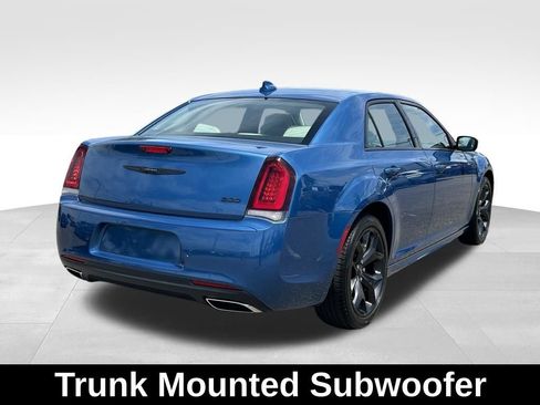 Used 2023 Chrysler 300 Touring L w/ Popular Equipment Group RWD image 5