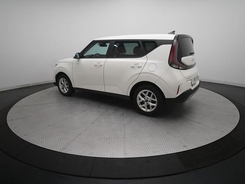 Certified 2023 Kia Soul LX w/ LX Technology Package FWD image 31
