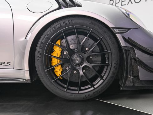 Used 2018 Porsche 911 GT2 RS image 4