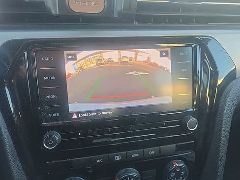 Used 2020 Volkswagen Passat 2.0T S image 17