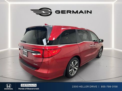 Used 2024 Honda Odyssey Touring image 9
