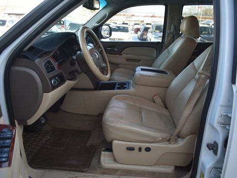 Used 2010 Chevrolet Silverado 1500 LTZ w/ Convenience Package image 13