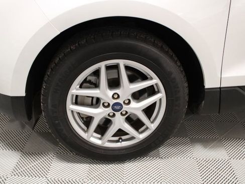 Used 2022 Ford Edge SEL image 43