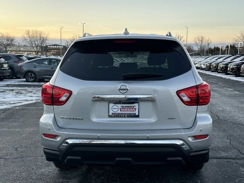 Used 2020 Nissan Pathfinder S image 5