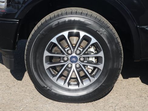 Used 2020 Ford F150 Lariat image 36