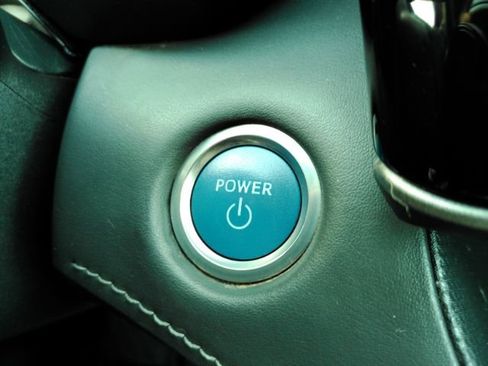 Used 2021 Toyota Highlander XLE image 47