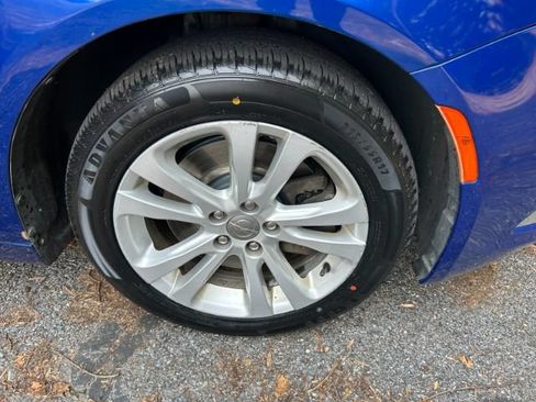Used 2016 Chrysler 200 Limited FWD image 32