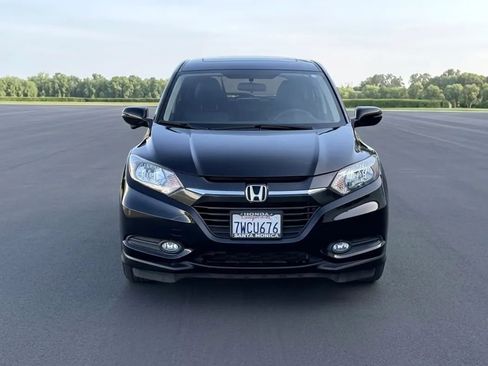 Used 2017 Honda HR-V EX image 8