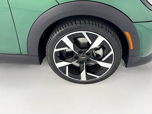 Certified 2025 MINI Cooper S FWD image 31