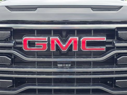 New 2026 GMC Sierra 1500 AT4 w/ AT4 Premium Package AWD/4WD image 31