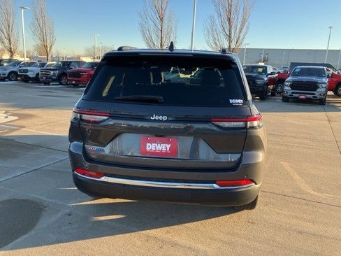 Used 2022 Jeep Grand Cherokee Limited 4xe image 7