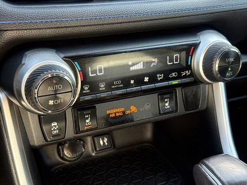 Used 2019 Toyota RAV4 XSE AWD/4WD image 26