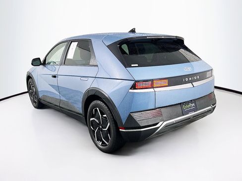 Used 2024 Hyundai Ioniq 5 SE image 5