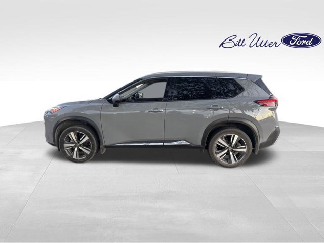 Used 2021 Nissan Rogue Platinum FWD image 2