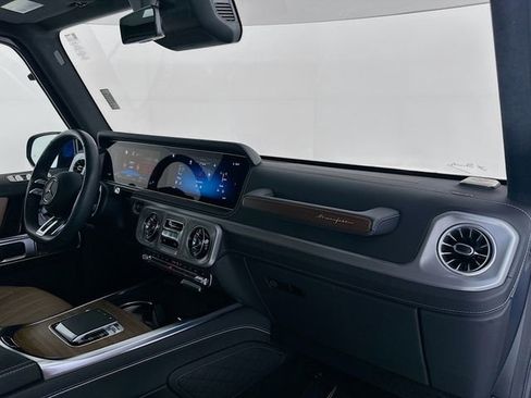 Certified 2025 Mercedes-Benz G 63 AMG 4MATIC image 30