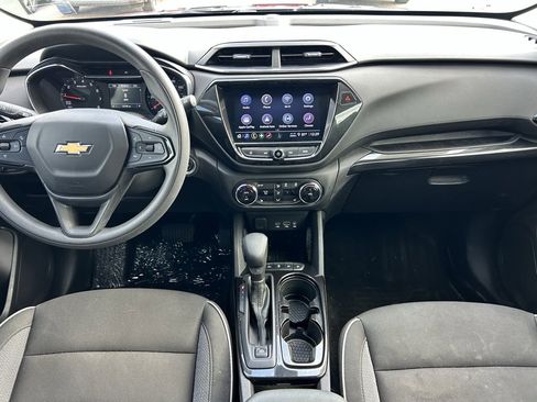 Used 2023 Chevrolet TrailBlazer LT w/ Convenience Package image 11