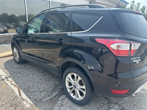 Used 2018 Ford Escape SE AWD/4WD image 3