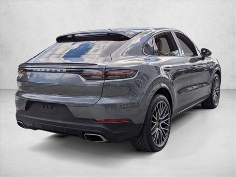 Used 2022 Porsche Cayenne E-Hybrid image 5