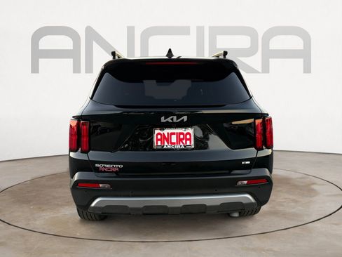 Used 2023 Kia Sorento SX Prestige image 10