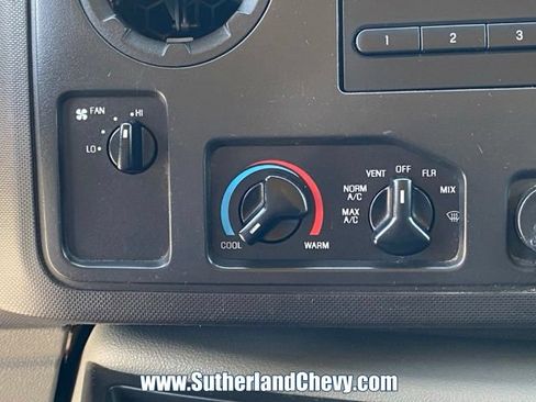 Used 2019 Ford E-350 and Econoline 350 Super Duty RWD image 21