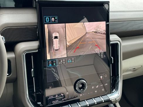 New 2026 GMC Yukon Denali AWD/4WD image 19