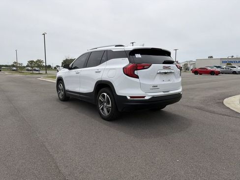 Used 2020 GMC Terrain SLT w/ Preferred Package FWD image 3
