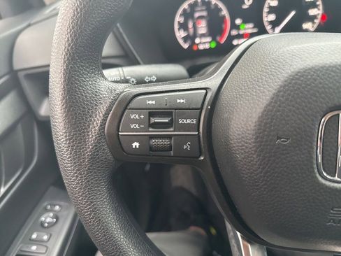 Certified 2025 Honda CR-V LX image 10