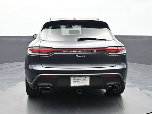 Certified 2025 Porsche Macan AWD/4WD image 20
