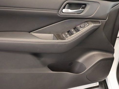 New 2026 Nissan Rogue SV w/ SV Premium Package image 9