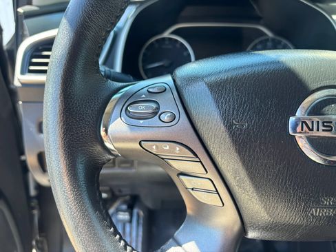 Used 2023 Nissan Murano SV AWD/4WD image 19