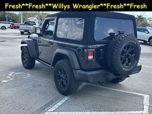 Used 2022 Jeep Wrangler Sport AWD/4WD image 9