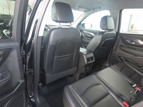 Used 2023 GMC Terrain SLT image 18