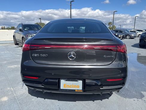 Used 2023 Mercedes-Benz EQS 580 4MATIC Sedan image 6