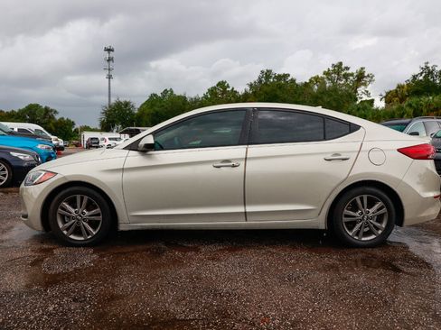 Used 2017 Hyundai Elantra SE w/ SE A/T Tech Package 03 image 3