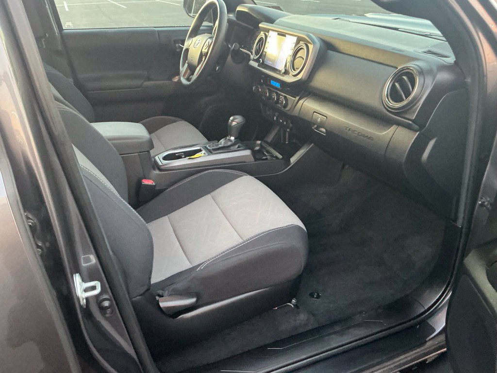 Certified 2022 Toyota Tacoma TRD Sport AWD/4WD image 27