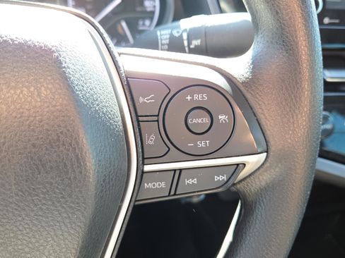 Used 2024 Toyota Camry LE image 31