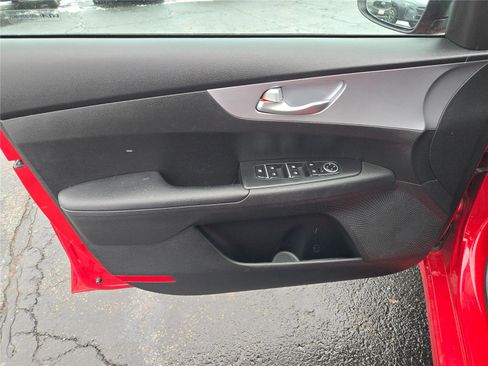 Used 2023 Kia Forte LXS image 20