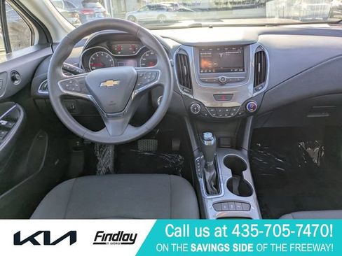 Used 2019 Chevrolet Cruze LT w/ Sun And Sound Package FWD image 27