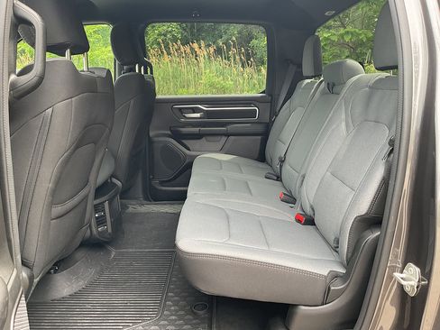 Used 2023 RAM 1500 Big Horn AWD/4WD image 9